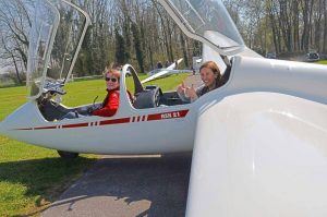 Sabine Anemüller fliegt zum ersten Mal im Segler
